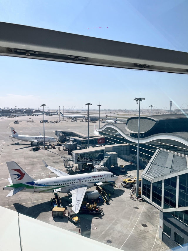 香港機場｜候機大廳空透感美到窒息✨