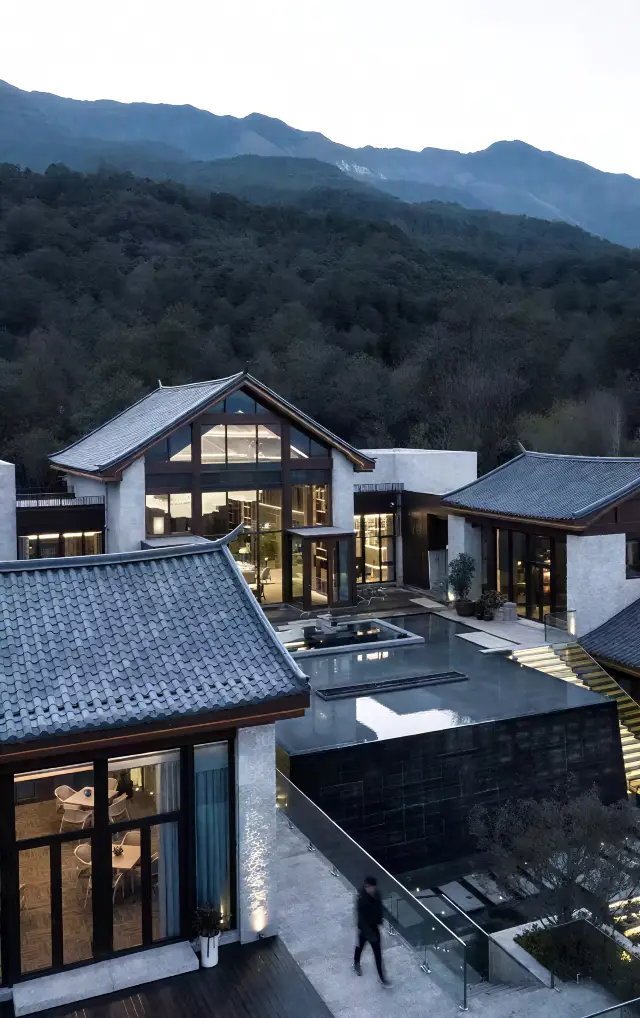 住進頤雲酒店先至明大理嘅浪漫