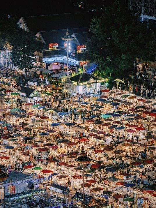 挖到告莊寶藏酒店啦！就喺星光夜市旁邊，真係超方便！