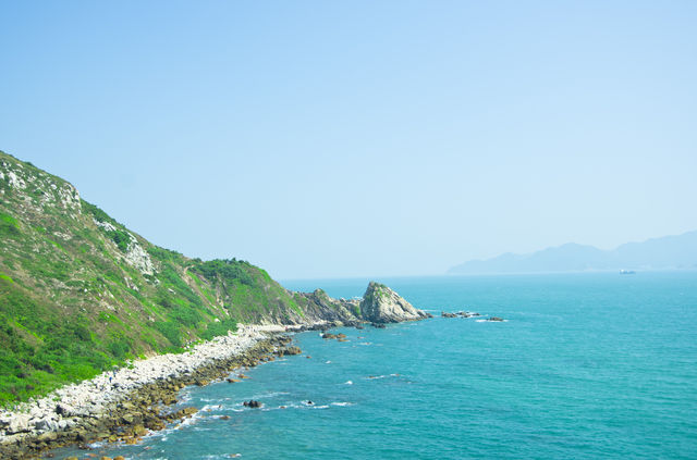 深圳東西涌徒步攻略，觀山海奇觀與歷史秘境