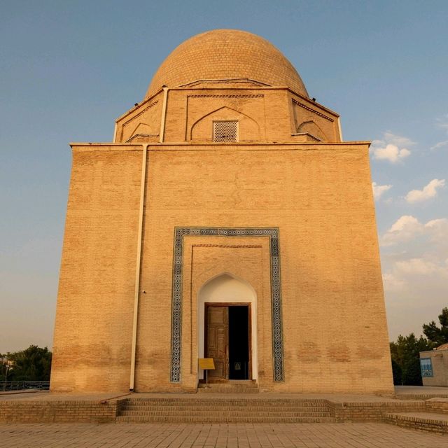 Extraordinary Architecture of Samarkand — Where History Touches the Sky ✨