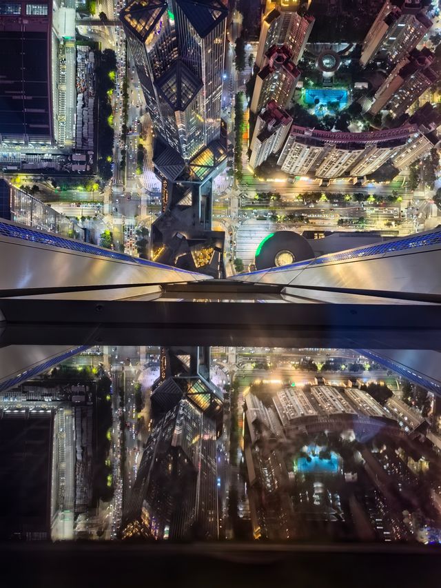 深圳24小時暴走攻略，這座不夜城太適合特種兵打卡了！從地鐵站到摩天大樓，帶你玩轉深圳都市精華路線