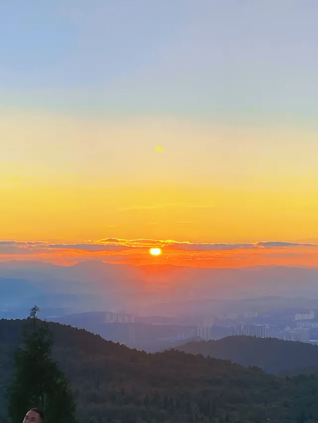 【昆明小眾秘境｜貓貓箐小黑龍觀景台】