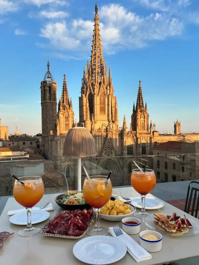 Barcelona! Stay at the hotel of a lifetime! So chill