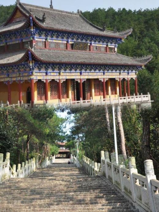 Dua Hari dan Satu Malam di Macheng, Hubei: Lautan Rhododendron dan Kota Kuno di Pegunungan Dabie