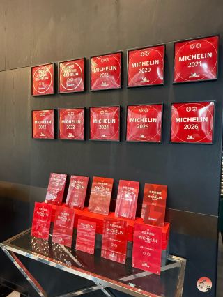 🌟 A 2-Michelin-star restaurant in Shanghai – so delicious you have to tell everyone! 🇨🇳🍽️