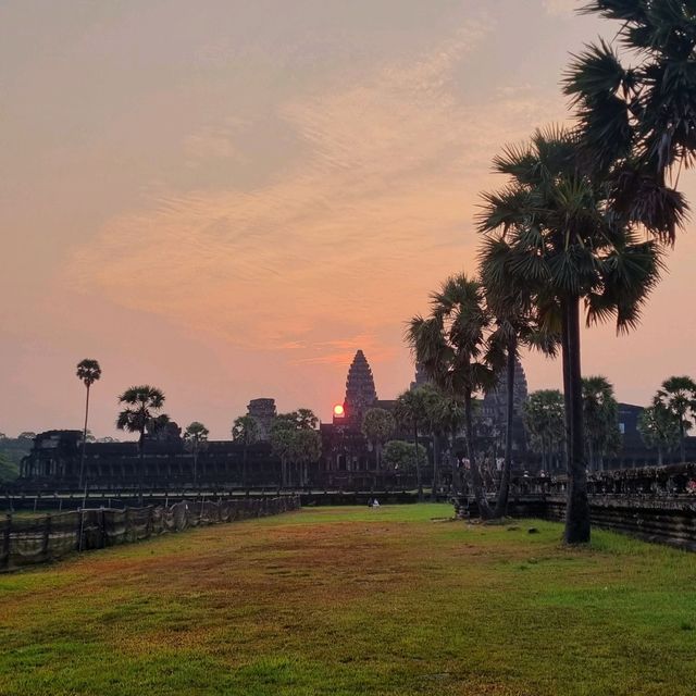 Angkor Wat - A Magnificient Historcal Site