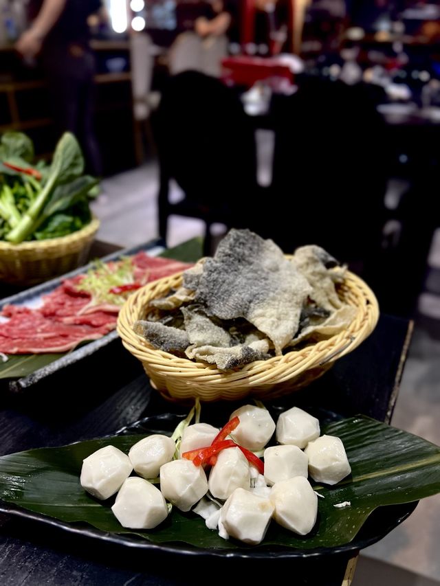  高水準抵食海鮮手切牛火鍋二人餐🍲