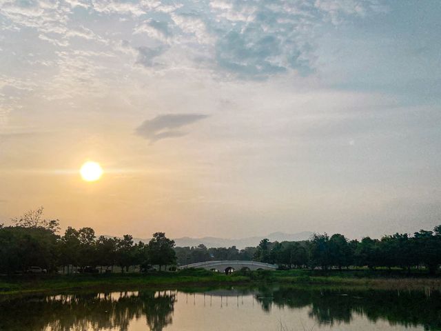 สวนสาธารณะหนองพระยาแล