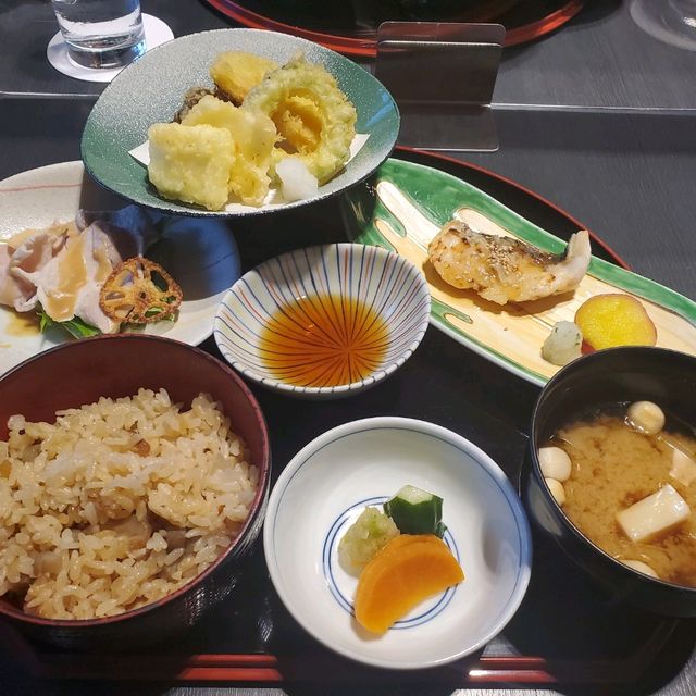 【沖縄／恩納村】沖縄で本格的な和食を食べるならここ