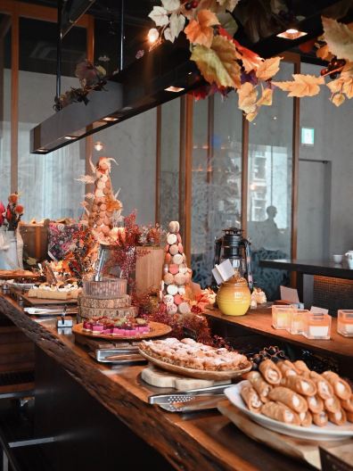 東京】カヌレ食べ放題の秋ビュッフェが最高すぎる。 | Trip.com 東京