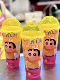 🔆 奈雪的茶 × 蠟筆小新發射「果肉衝擊波」 🔆