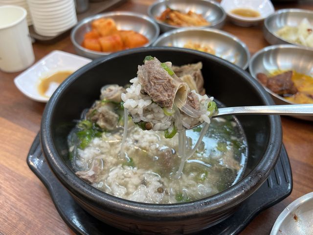 렌틸콩으로 만든 국수와 갈비탕이 맛있는 홍주의소반!