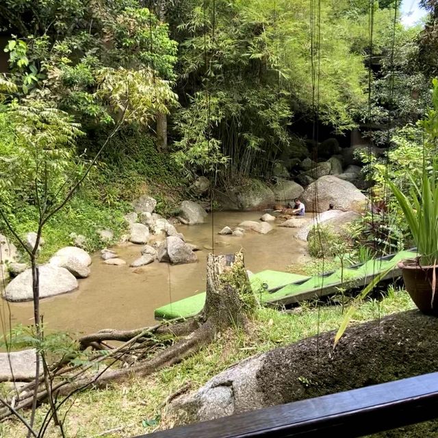 Dine by The River ❤️