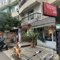 青田街平價咖啡廳，提拉米蘇激推 - Ecole cafe