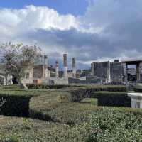 【大噴火によって滅びた古代都市:ポンペイへ！】