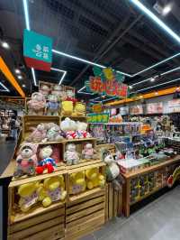 深圳精品文創小店🤩特色裝修😎超多店內打卡位😍吸睛橙色🤫蕃茄口袋