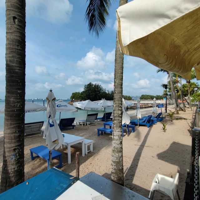Relaxing Morning at Coastes Sentosa 