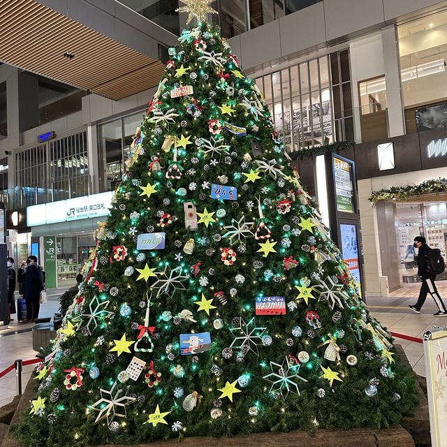 仙台車站的左右東西通道 濃濃的聖誕節氣氛好美