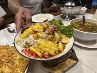 ศาลาลอย ร้านอร่อยหาดราไวย์ ภูเก็ต