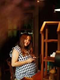 คาเฟ่กลางสวนดอกไม้ Lifehouse Cafe ฉะเชิงเทรา