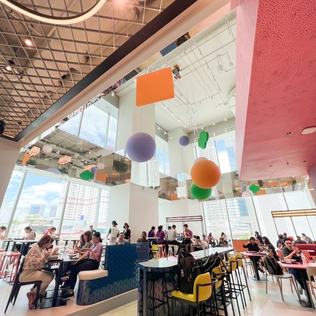 ศูนย์อาหารบรรยากาศดี วิวหลักล้าน🥗🥘🍧