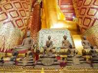 วัดพนัญเชิงวรวิหาร ไหว้ขอพร หลวงพ่อโต