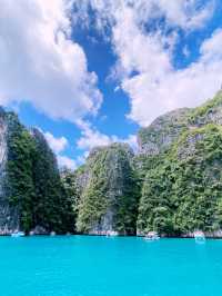 Pileh Lagoon มรกตแห่งท้องทะเล 