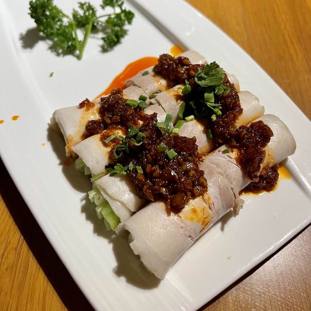 八色小籠包，搶眼又美味