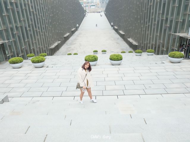 หนีร้อน…ไปเดินชิคที่ Ewha Woman University 