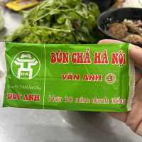 在胡志明市吃到道地的河內烤肉榨粉
