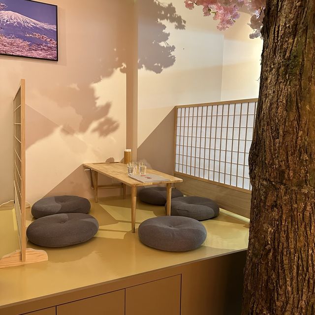 日本居酒屋｜櫻花樹下打卡位
