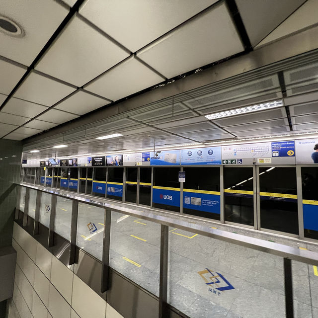สถานี Mrt ลุมพินี 🚆