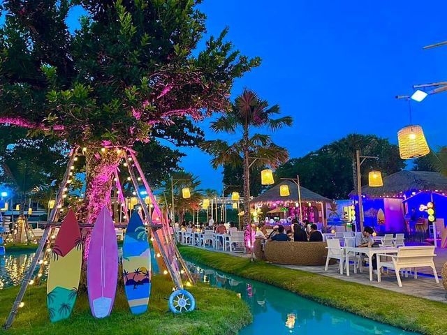  The Beach กลางกรุง  🏖️