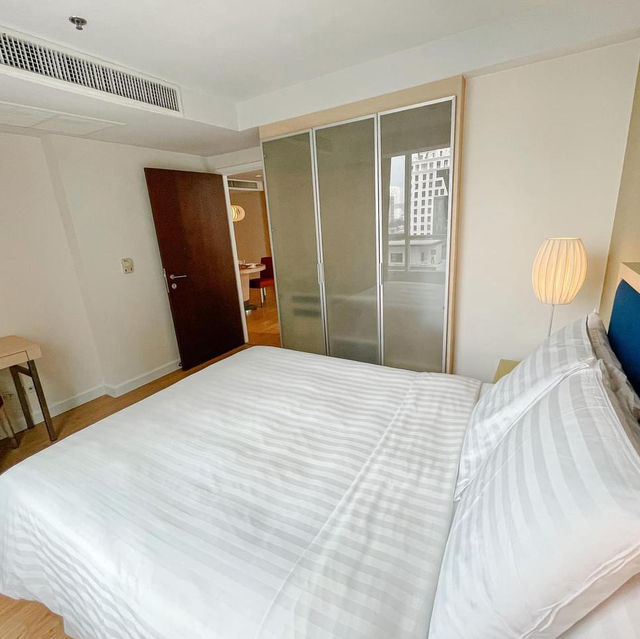 โรงแรมสวยย่านหลังสวน Urbana Langsuan Hotel