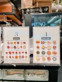 แวะนั่งกินอาหารใน Gourmet Market แบบทำให้กินสดๆ 