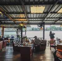 ร้านลับนั่งชิว☕️🍩