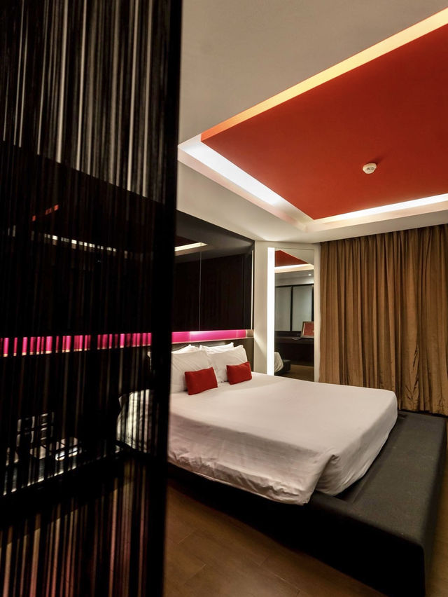 Z Through by the Zign | Pattaya 