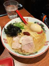 日本人開設正宗拉麵店🍜