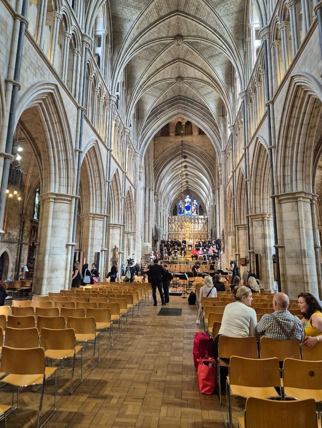 ⛪️무료로 구경 가능한 사우스워크 대성당⛪️