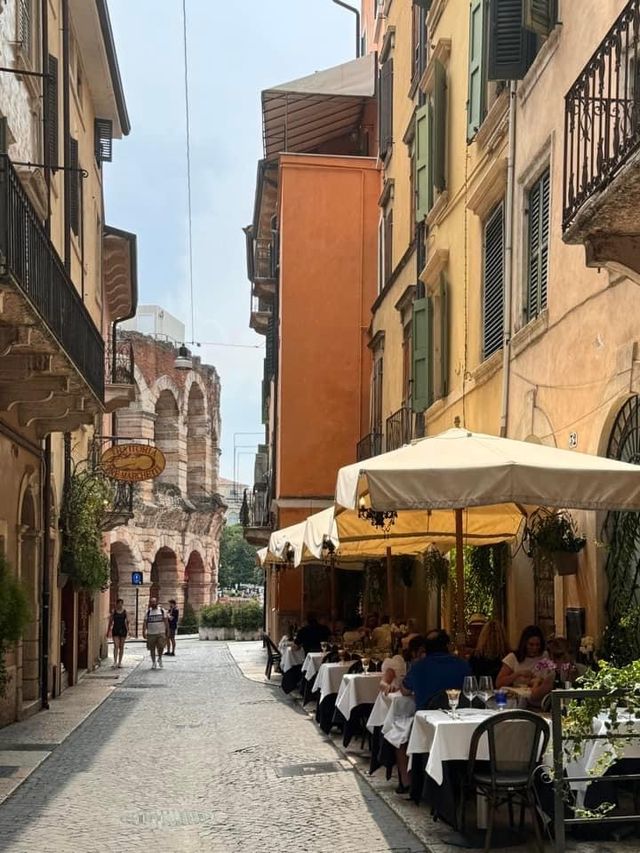 米蘭出發一小時即到羅馬時期小鎮🤓Verona🫶🏻一日市內行程推介
