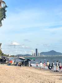 🏖 นั่งชิวๆ ที่ ชายหาดบางแสน
