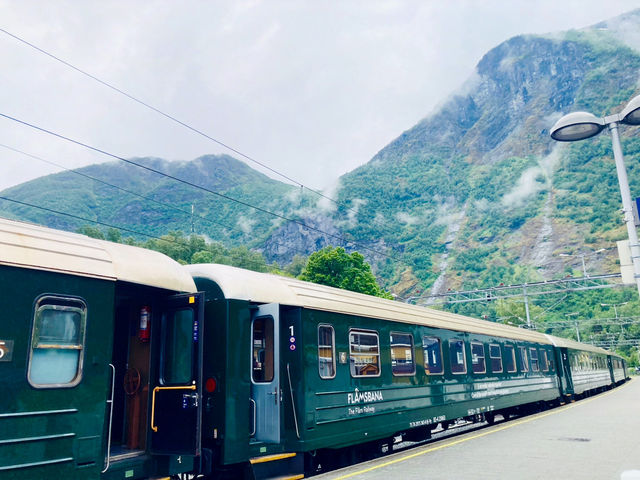 「挪威火車之旅」- 弗朗小鎮至米爾達爾，感受挪威壯麗風光