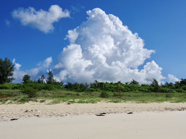 【沖縄・宮古島】宮古ブルーの白砂ビーチ🏖️