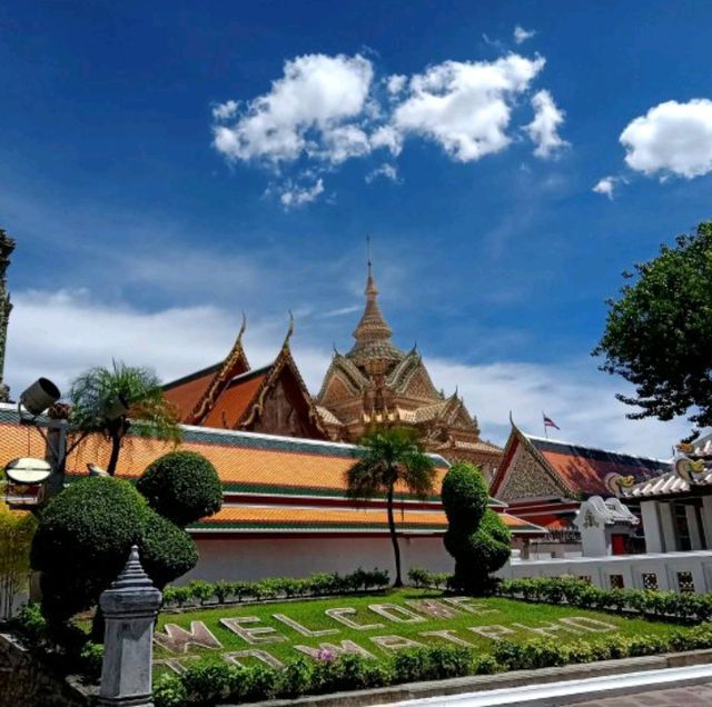 วัดที่สร้างพร้อมกับการสร้างพระบรมมหาราชวัง✨️