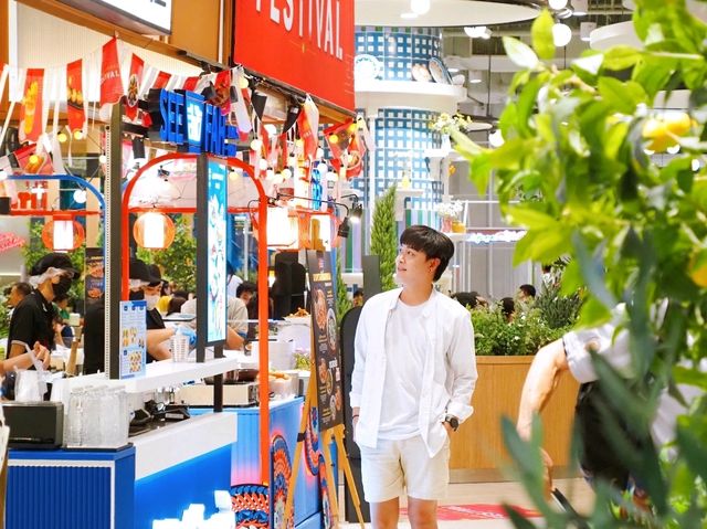 สีฟ้า โฉมใหม่ !! พิกัด The mall บางกะปิ 