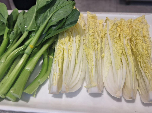 海鮮種類繁多的火鍋店