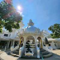 🏯 วัดร่องขุ่น 