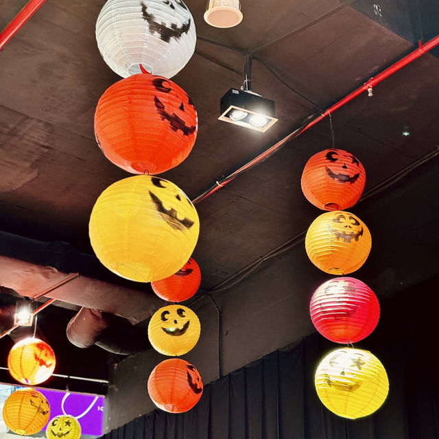 "Charming Halloween Festivities at Pavilion Bukit Jalil: Adorable Pumpkin Decor"