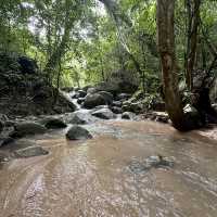 กางเต็นท์สัมผัสธรรมชาติ🌳ฝนพรำๆริมน้ำตกใกล้กรุงเทพ